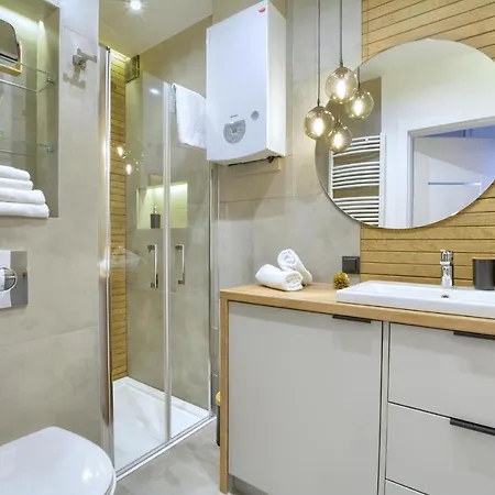 Apartamento Nowy Apartament, Dobrze Wyposażony, Blisko W Górki, Dostęp Na Kod