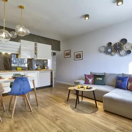 Nowy Apartament, Dobrze Wyposazony, Blisko W Gorki, Dostep Na Kod *