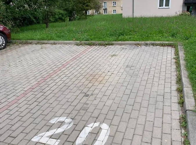 Nowy Apartament, Dobrze Wyposazony, Blisko W Gorki, Dostep Na Kod